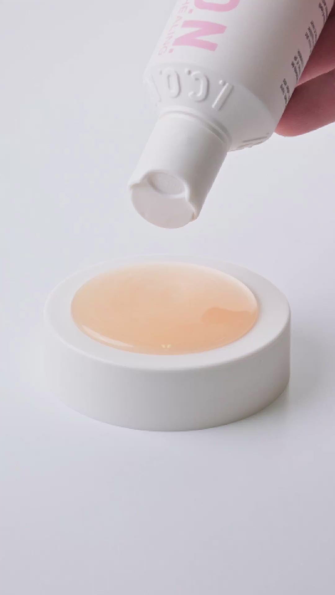 CURE GENOPBYGGENDE SHAMPOO
